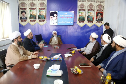 تصاویر/ نشست آیت الله اعرافی با دبیرخانه قرارگاه بلاغ مبین