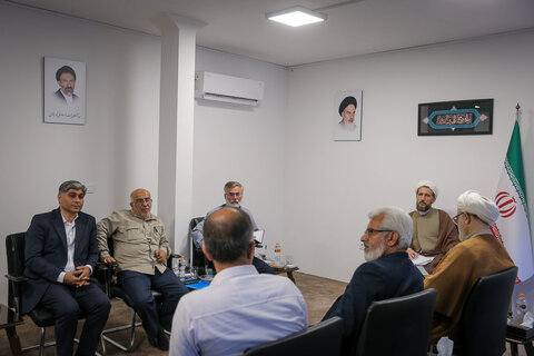 تصاویر / دیدار جمعی از فعالان عرصه امر به معروف ونهی از منکر با امام جمعه قزوین