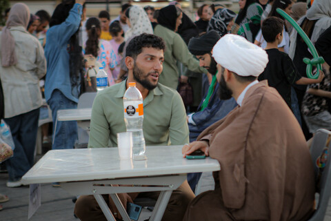 تصاویر/راه‌اندازی ۱۰ میز مشاوره مردمی در همدان توسط معاونت تبلیغ مدرسه علمیه آیت‌الله آخوند