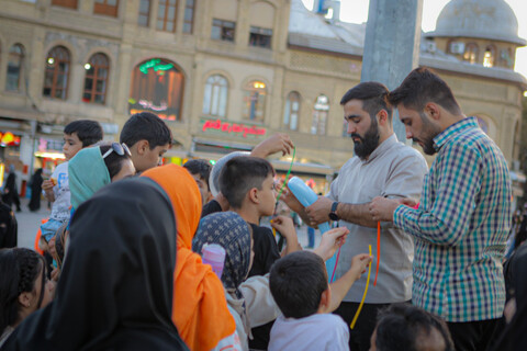 تصاویر/راه‌اندازی ۱۰ میز مشاوره مردمی در همدان توسط معاونت تبلیغ مدرسه علمیه آیت‌الله آخوند