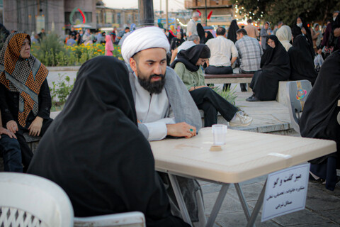 تصاویر/راه‌اندازی ۱۰ میز مشاوره مردمی در همدان توسط معاونت تبلیغ مدرسه علمیه آیت‌الله آخوند