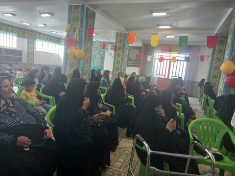 تصاویر/ جشن میلاد پیامبر(ص) در مدرسه علمیه تخصصی حضرت زینب کبری(س) رفسنجان