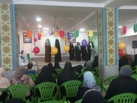 تصاویر/ جشن میلاد پیامبر(ص) در مدرسه علمیه تخصصی حضرت زینب کبری(س) رفسنجان