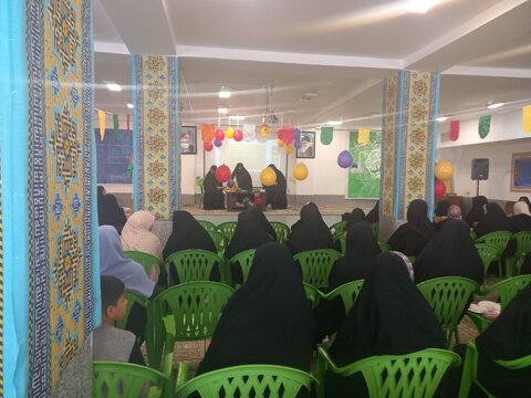 تصاویر/ جشن میلاد پیامبر(ص) در مدرسه علمیه تخصصی حضرت زینب کبری(س) رفسنجان