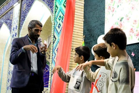 تصاویر/ جشن میلاد پیامبر اکرم(ص) و امام جعفر صادق(ع) در حرم امامزادگان شهر جوپار