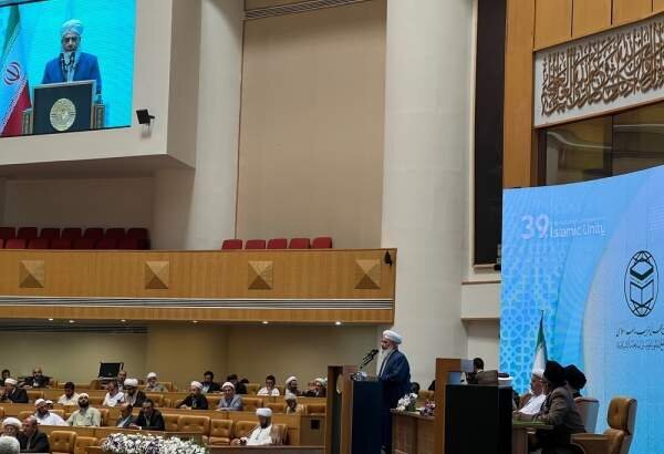 Müslümanların Birliği İslam Dünyasının En Zaruri Meselelerinden Biridir