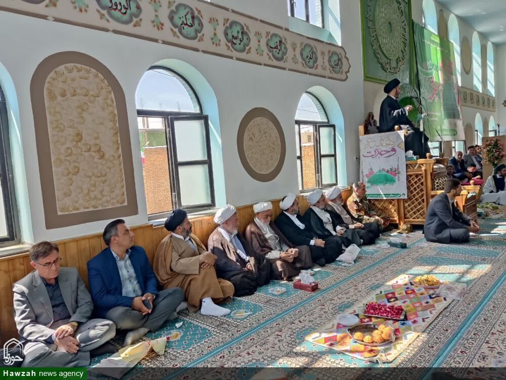 تصاویر/ مراسم هفته وحدت در شهر عنبران