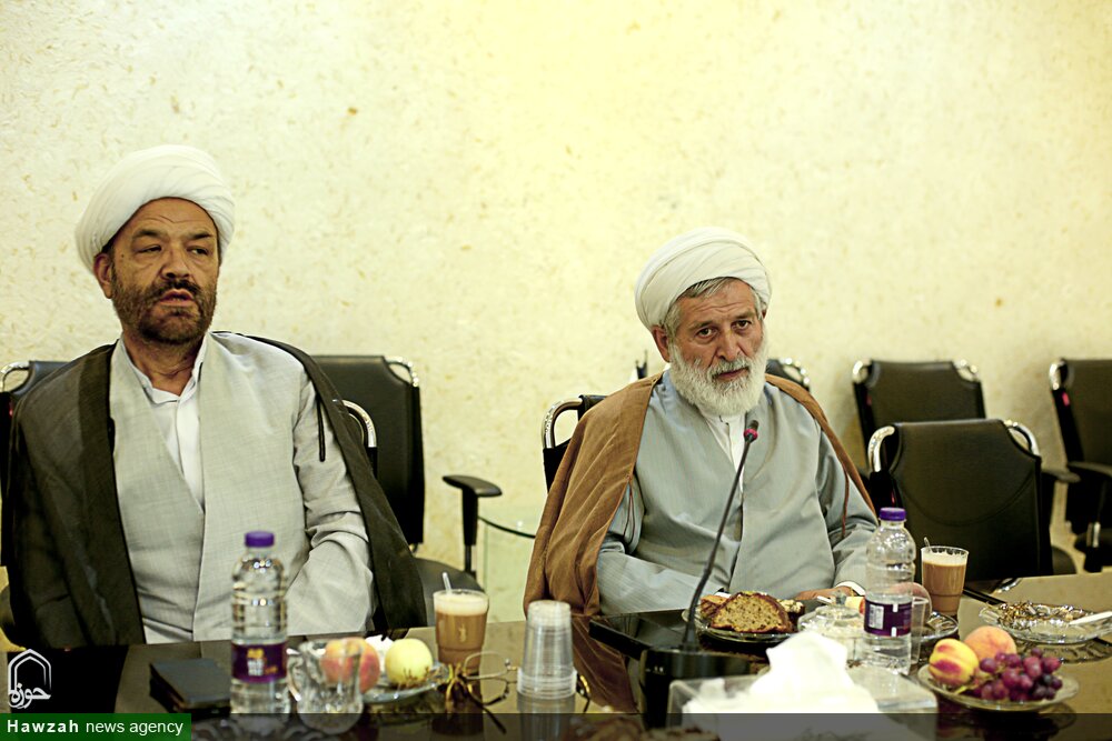 بررسی راهبردهای تحول در حوزه علمیه اصفهان با محوریت آموزش، خانواده و فناوری