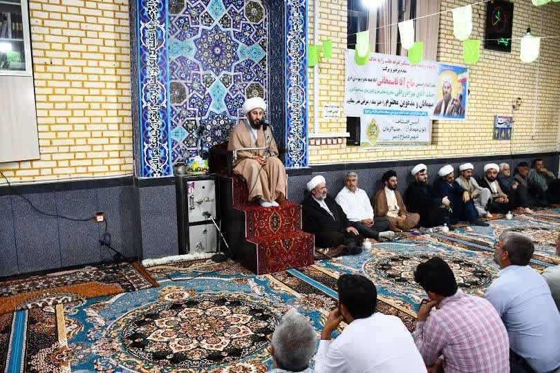 سیره اخلاقی پیامبر اکرم(ص) و امام صادق(ع) راه نجات امت اسلامی است