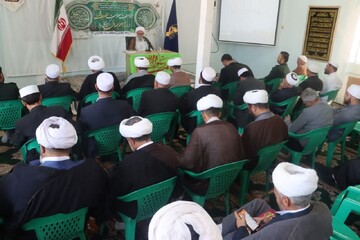 تصاویر/ نشست هم اندیشی روحانیون شیعه و سنی چالدران