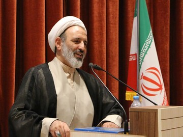 پیامبر اکرم (ص)، الگوی اخلاق و مهربانی برای نسل امروز است