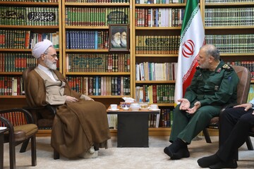 تصاویر/ دیدار فرمانده سپاه علی ابن ابی طالب (ع) قم با آیت الله اعرافی