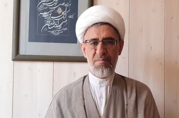 تواضع علما به طلبه ها انگیزه تحصیل می‌دهد