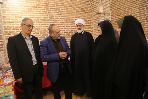 تصاویر / برگزاری چهارمین نمایشگاه کتاب در قزوین