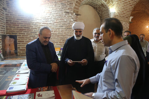 تصاویر / برگزاری چهارمین نمایشگاه کتاب در قزوین