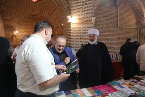 تصاویر / برگزاری چهارمین نمایشگاه کتاب در قزوین