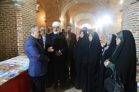 تصاویر / برگزاری چهارمین نمایشگاه کتاب در قزوین