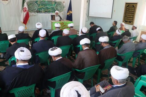 تصاویر/ نشست هم اندیشی روحانیون شیعه وسنی چالدران