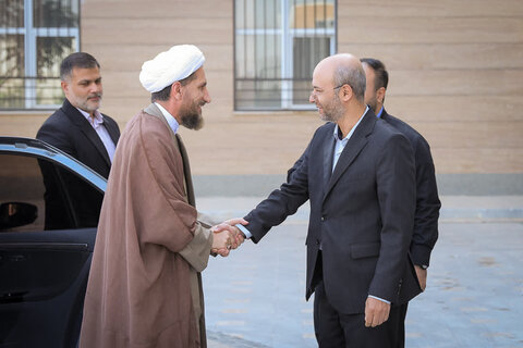 تصاویر / حضور نماینده ولی فقیه در استان قزوین  در دادسرای عمومی و انقلاب قزوین