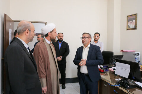 تصاویر / حضور نماینده ولی فقیه در استان قزوین  در دادسرای عمومی و انقلاب قزوین