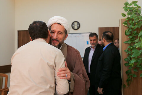 تصاویر / حضور نماینده ولی فقیه در استان قزوین  در دادسرای عمومی و انقلاب قزوین