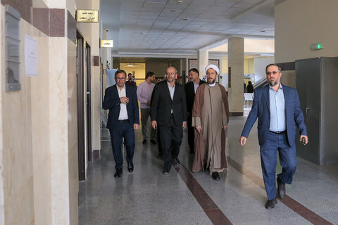 تصاویر / حضور نماینده ولی فقیه در استان قزوین  در دادسرای عمومی و انقلاب قزوین