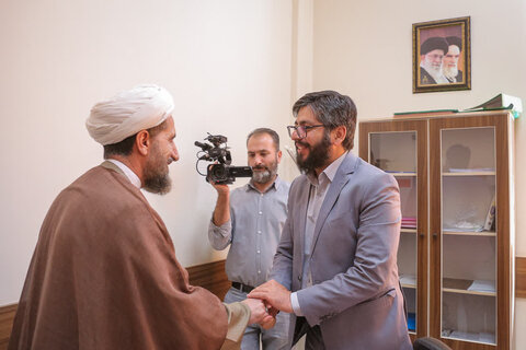 تصاویر / حضور نماینده ولی فقیه در استان قزوین  در دادسرای عمومی و انقلاب قزوین