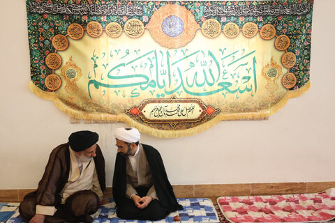 تصاویر/ جشن میلاد پیامبر اسلام (ص) و امام صادق (ع) در دفتر امام جمعه شهرکرد