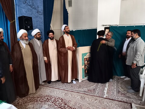 تصاویر/ آیین عمامه‌گذاری طلاب مدرسه علمیه المهدی(عج) آران و بیدگل