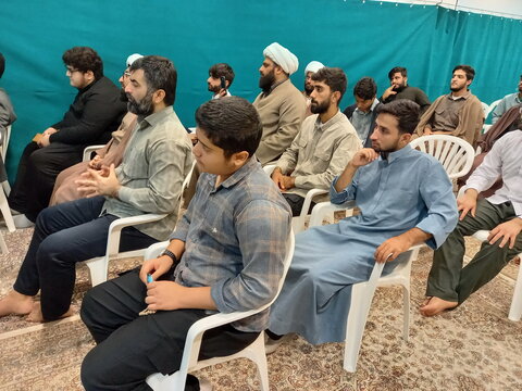 تصاویر/ آیین عمامه‌گذاری طلاب مدرسه علمیه المهدی(عج) آران و بیدگل