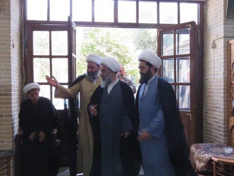 تصاویر/ مراسم جشن پیامبر اکرم (ص) و امام جعفرصادق (ع) و آغاز سال تحصیلی جدید مدرسه علمیه امام صادق علیه‌السلام (مدرسه آقا)