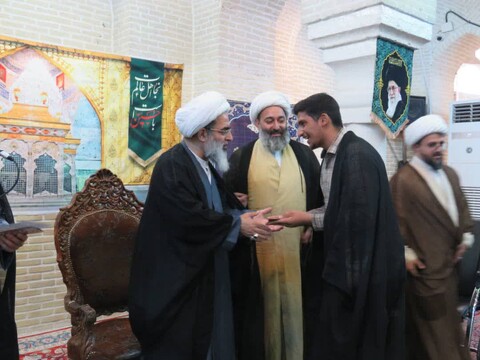 تصاویر/ مراسم جشن پیامبر اکرم (ص) و امام جعفرصادق (ع) و آغاز سال تحصیلی جدید مدرسه علمیه امام صادق علیه‌السلام (مدرسه آقا)