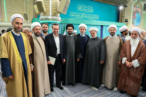 تصاویر/ گرامیداشت عید میلاد پیامبر اکرم(ص) و امام صادق(ع) در حسینیه امام خمینی(ره)