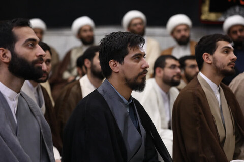 تصاویر/ مراسم عمامه گذاری جمعی از طلاب توسط آیت الله العظمی جوادی آملی در سالروز 17 ربیع الاول