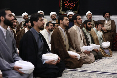 تصاویر/ مراسم عمامه گذاری جمعی از طلاب توسط آیت الله العظمی جوادی آملی در سالروز 17 ربیع الاول