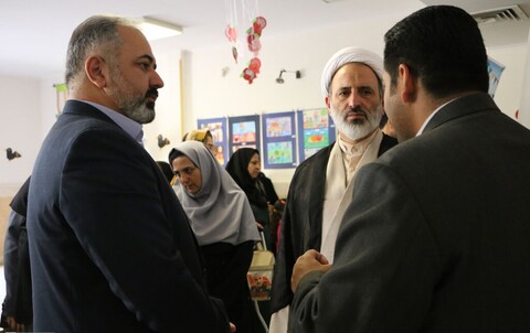 تصاویر/ افتتاحیه نمایشگاه «به رنگ تابستان» در سمنان