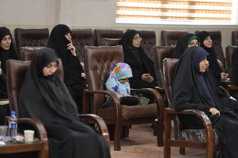 تصاویر / دیدار طلاب طرح امین با نماینده ولی فقیه در استان همدان