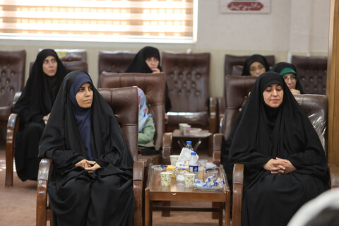 تصاویر / دیدار طلاب طرح امین با نماینده ولی فقیه در استان همدان