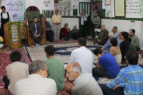 تصاویر/ برگزاری همایش یاوران وقف و مراسم غبارروبی و عطرافشانی آستان مقدس امامزاده علی اکبر (ع) مهدی‌شهر