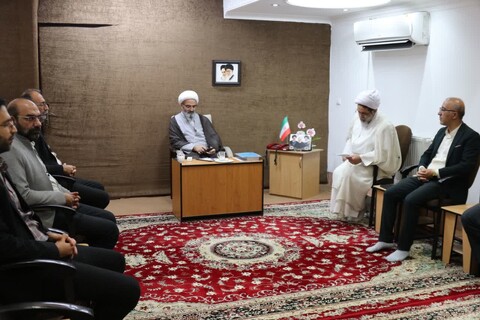 تصاویر/ دیدار مدیرکل، کارکنان ستادی و کارکنان ادارات اوقاف شهرستان سمنان و مهدی‌شهر با نماینده ولی فقیه در استان سمنان