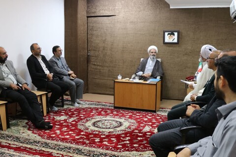 تصاویر/ دیدار مدیرکل، کارکنان ستادی و کارکنان ادارات اوقاف شهرستان سمنان و مهدی‌شهر با نماینده ولی فقیه در استان سمنان