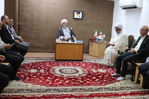 تصاویر/ دیدار مدیرکل، کارکنان ستادی و کارکنان ادارات اوقاف شهرستان سمنان و مهدی‌شهر با نماینده ولی فقیه در استان سمنان
