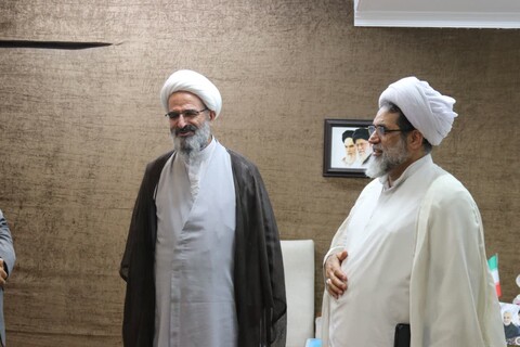 تصاویر/ دیدار مدیرکل، کارکنان ستادی و کارکنان ادارات اوقاف شهرستان سمنان و مهدی‌شهر با نماینده ولی فقیه در استان سمنان