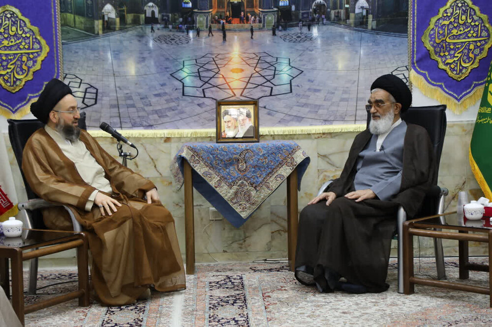 آية اللّه السيّد محمّد السعيدي: الأعداء يسعون دومًا لبثّ الفرقة بين الشعبين الإيراني والعراقي آية اللّه السيّد محمّد السعيدي: الأعداء يسعون دومًا لبثّ الفرقة بين الشعبين الإيراني والعراقي