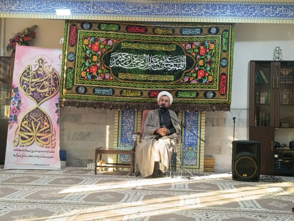 اهمیت اقامه نماز و توجه جدی به این فریضه الهی