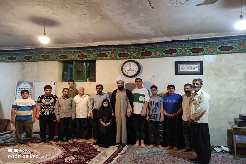 حضور امام جمعه بیستون در مسجد روستای هریل آباد +عکس