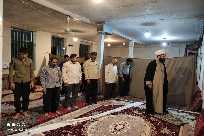 حضور امام جمعه بیستون در مسجد روستای هریل آباد +عکس