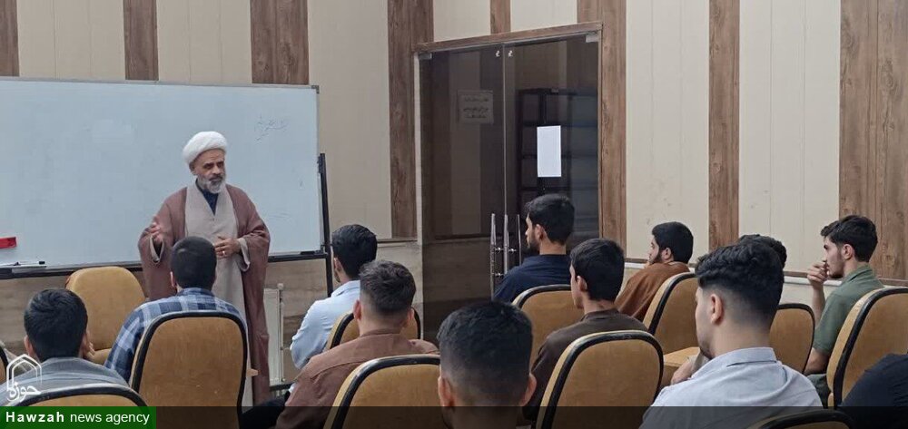 برگزاری دوره مسجد جامعه پرداز ویژه طلاب خوزستانی