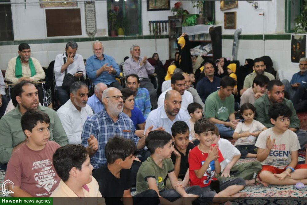 تصاویر/ برگزاری همایش یاوران وقف و مراسم غبارروبی و عطرافشانی آستان مقدس امامزاده علی اکبر (ع) مهدی‌شهر