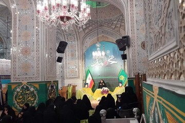 رهبر معظم انقلاب پرچم مقاومت جهانی در برابر استکبار را برافراشته‌اند